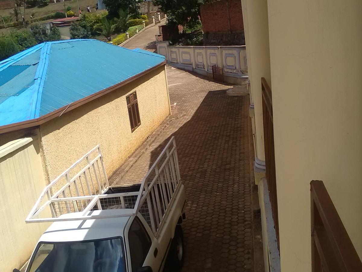 Gloria Motel Cyangugu Екстериор снимка